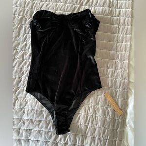 Reformation Fabien Bodysuit NWT